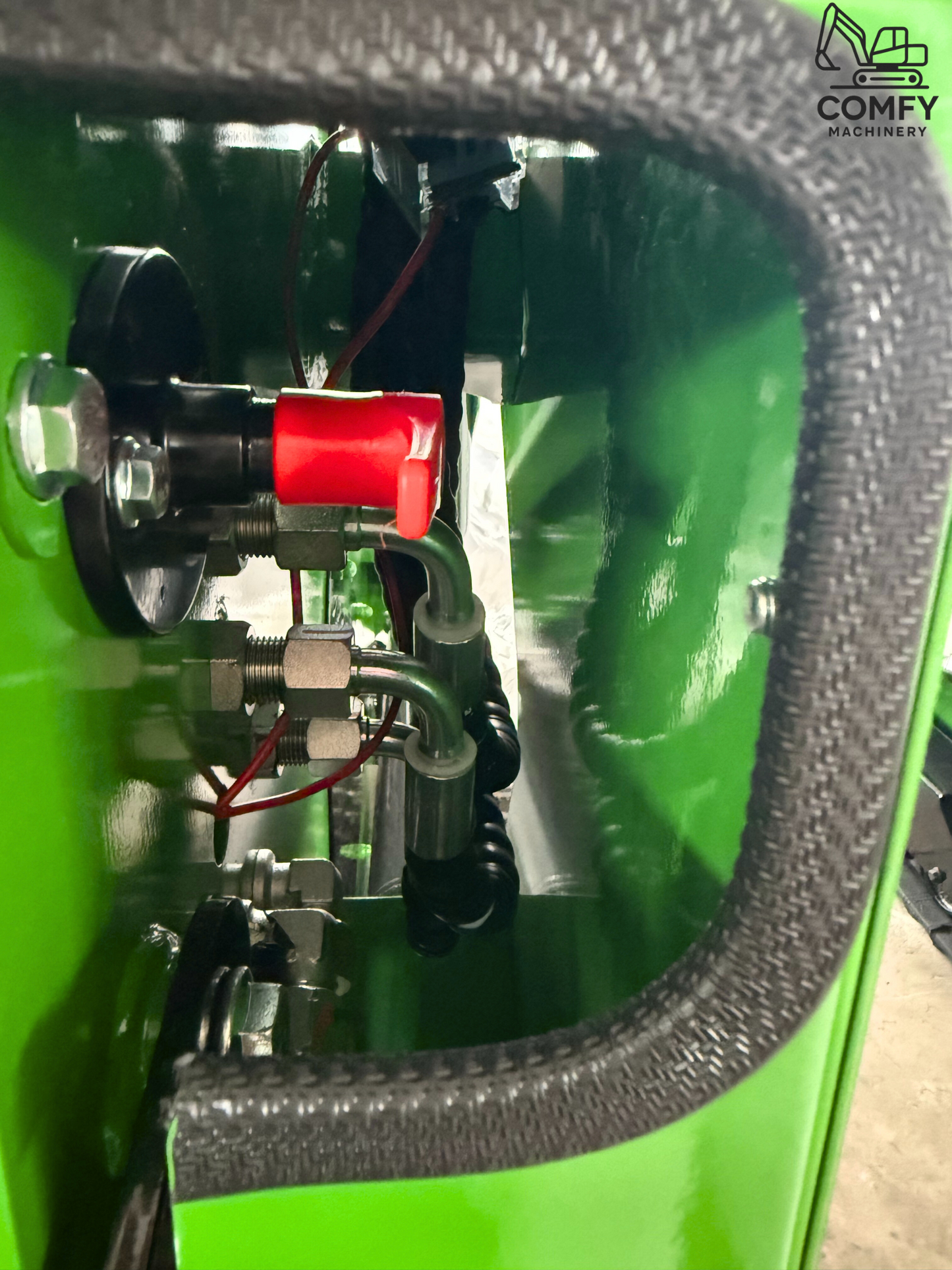 HULK T-460 Skid Tracked Steer Loader