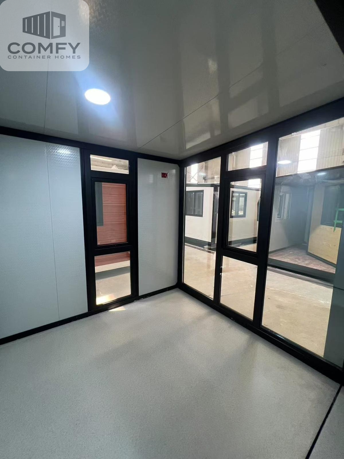 20ft Mobile Expandable Home 2 Bed Rooms Equipped with Bathroom and Kitchen